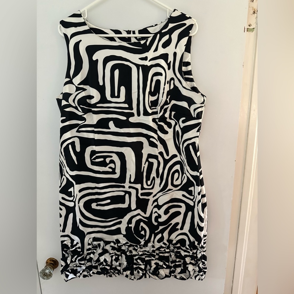 Tiana B dress